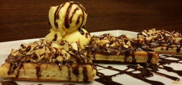 Café e lanche no L’Café