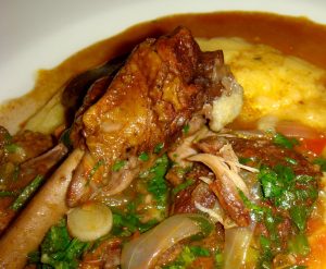pato - com polenta no prato
