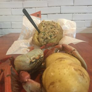 Batata recheada com caranguejo é novidade da Batataria BR (Divulgação)