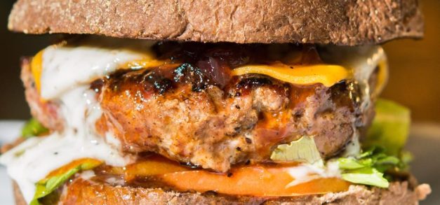Imprensa Food Square reinaugura seu espaço gastronômico